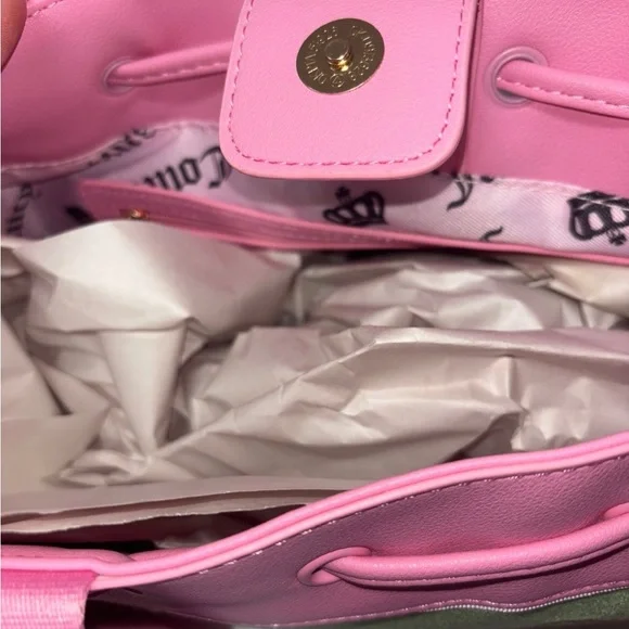 Juicy Couture Pink & Green Strawberry Embroidered NWT Retro Tote Purse Bag - Picture 4 of 6